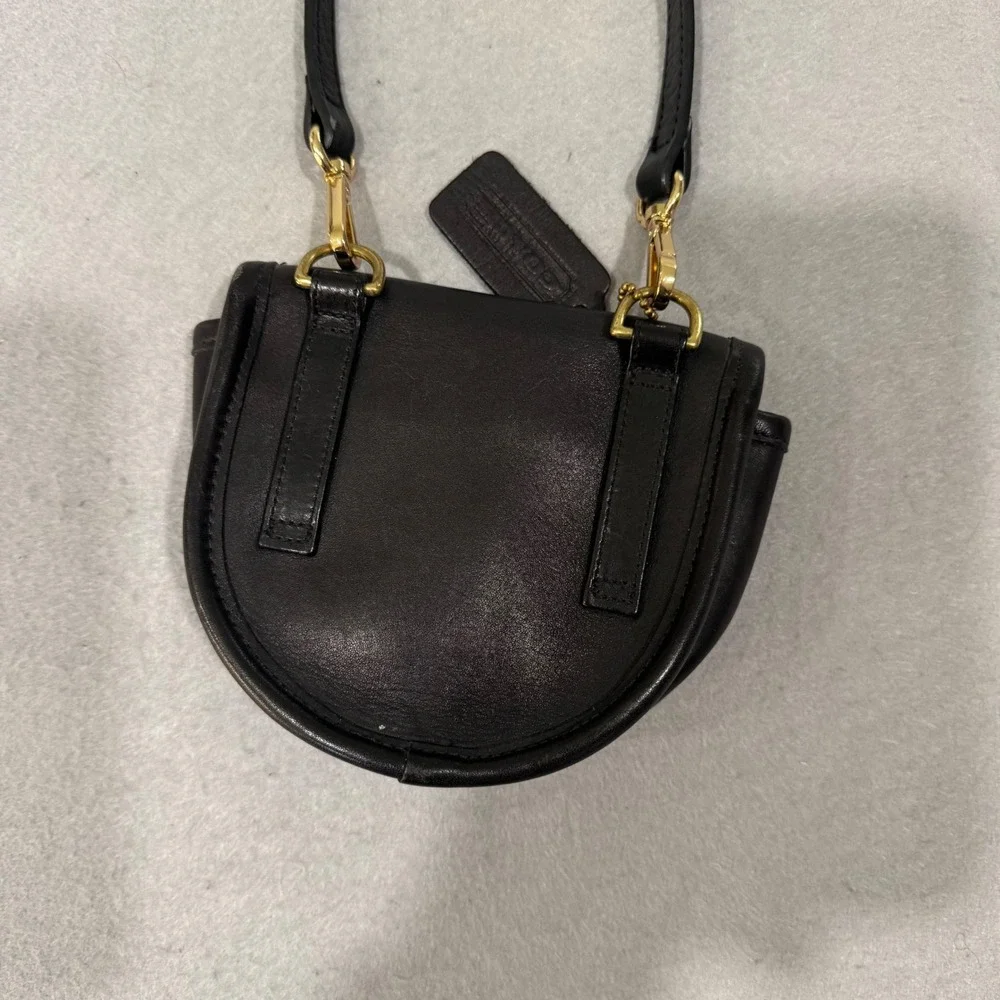 Coach Vintage Mini Bag Womens Black Leather Brass Turnlock 4MG-9826 USA Made